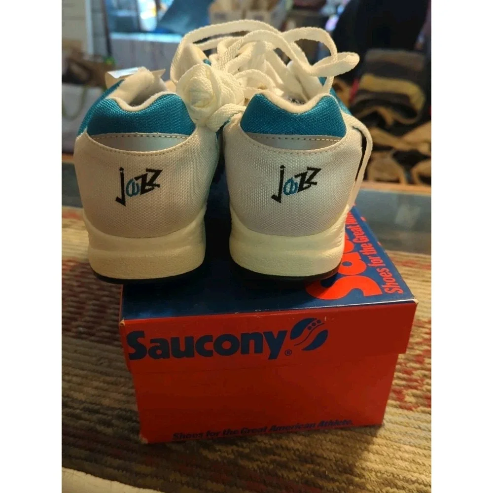 Vintage SAUCONY Jazz 4000 Shoes White Blue‎ Sz 9 w/ OG Box Made In USA Deadstock